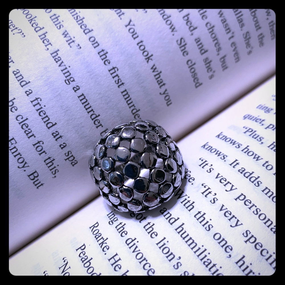 Silver tone Statement Ring 114